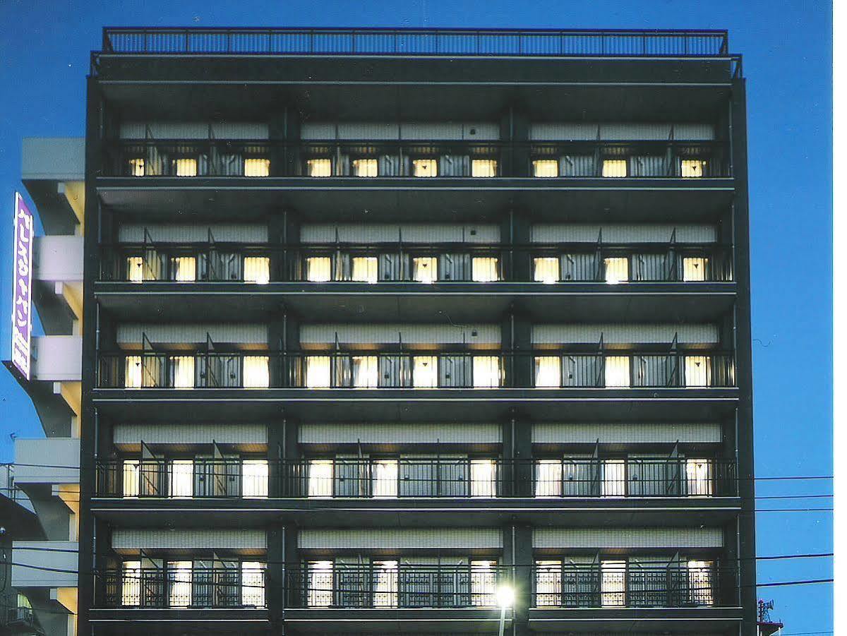 Palace Japan Albergue